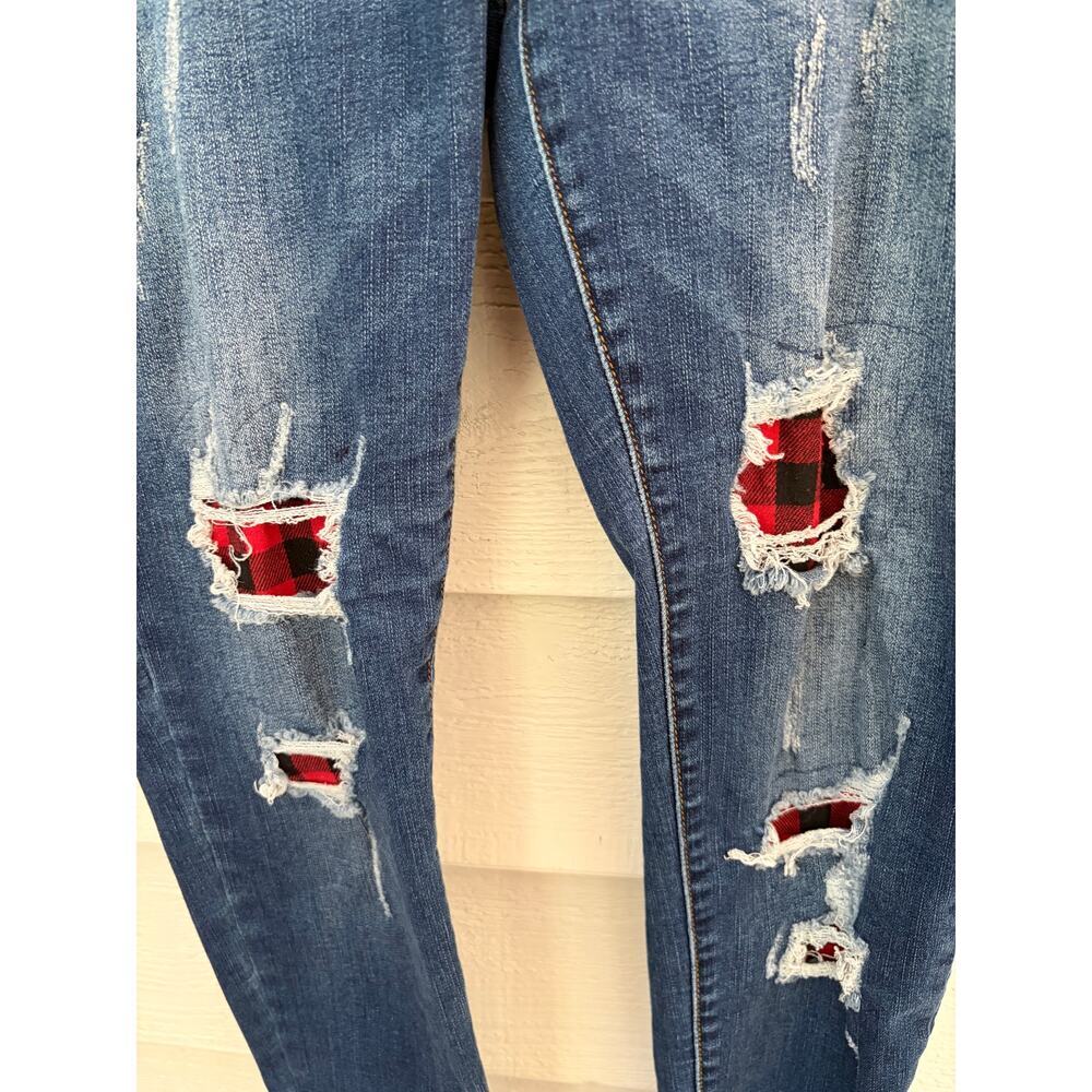Coco + Carmen Distressed Buffalo Plaid Patch Skinny Jeans – Size Small - Picture 6 of 11